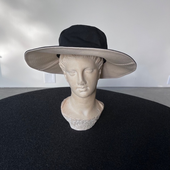 INES de la FRESSANGE x UNIQLO // Wide bream hat // 2 in 1 - Picture 1 of 7